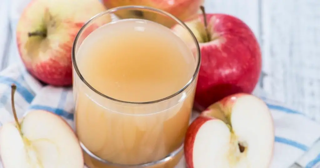 suco de maça cozida