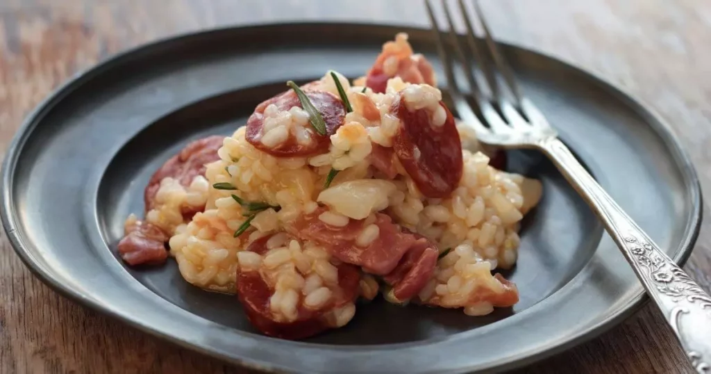 risoto de calabresa