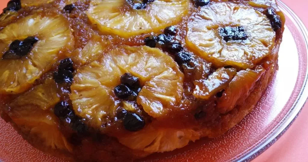 Bolo de Abacaxi em Calda
