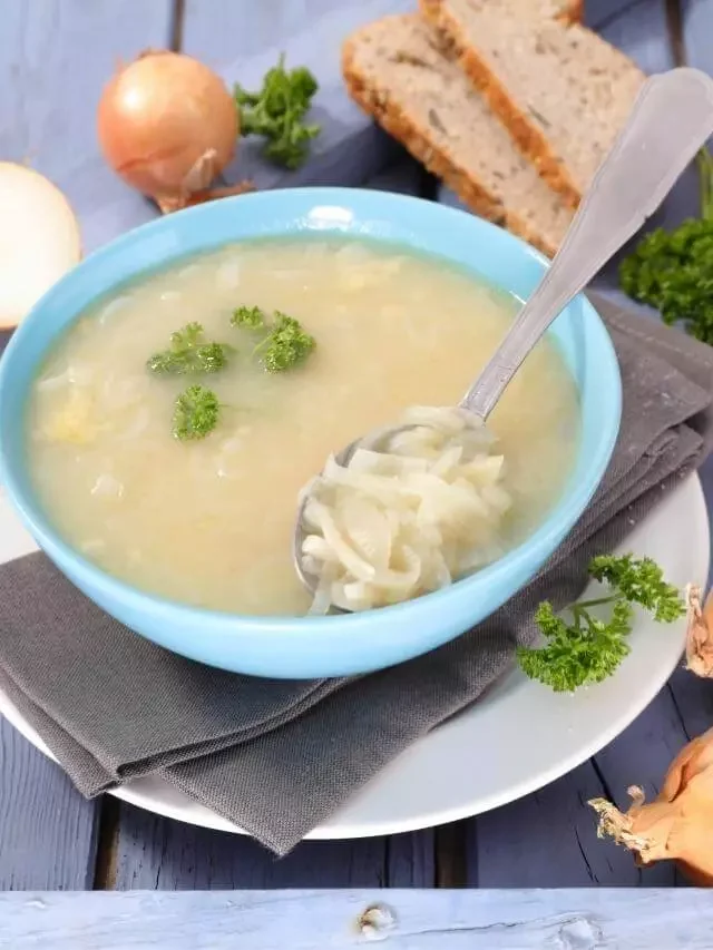 Receita Quente: Caldo de Cebola Caseiro