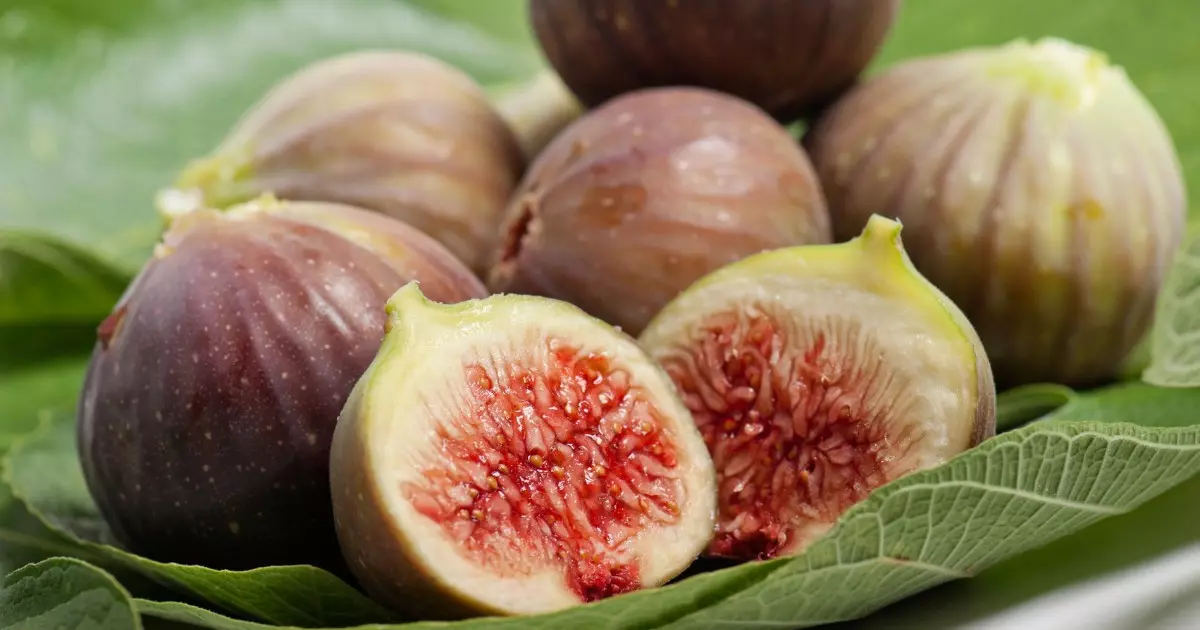  Descubra os Benefícios Surpreendentes do Figo: Uma Fruta Repleta de Nutrientes