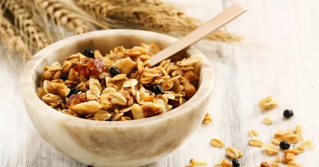 Granola Caseira: sim, é possível fazer granola em casa e fica muito mais gostosa
