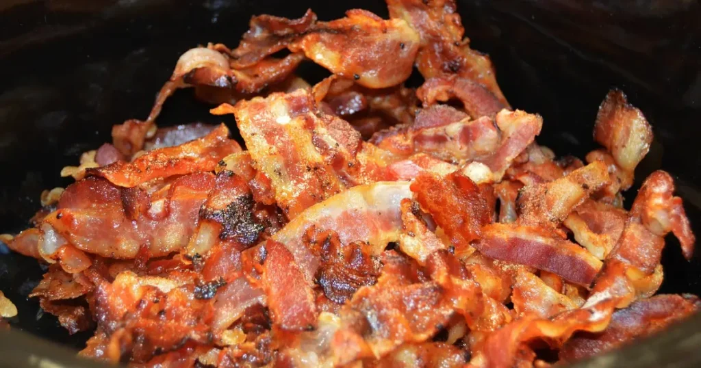 Bacon frito perfeito: por que a frigideira fria faz toda diferença?