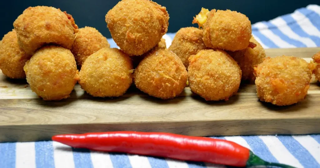 Bolinho de chuva salgado e apimentado: experimente essa combinação de sabores