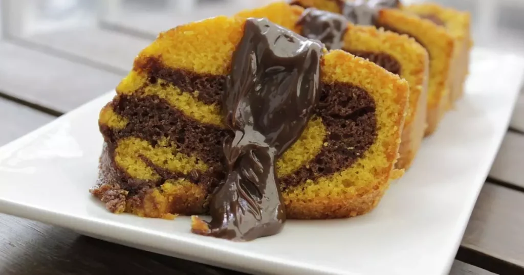 Bolo de Cenoura com Cobertura de Chocolate: para o Dia das Mães, um Carinho Doce