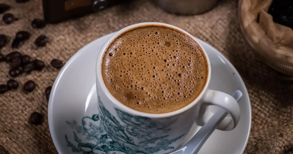 O que é e como fazer um café americano de dar água na boca?