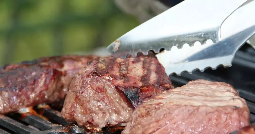 É possível fazer um bom grelhado na Churrasqueira Portátil?