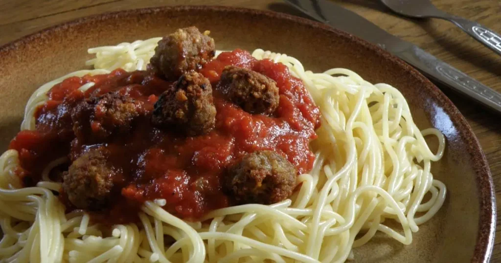Para o Dia das Mães o segredo dessa Macarronada é usar uma colher de açúcar