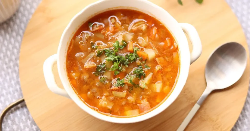Sopa de Chuchu, Cenoura e caldo de Frango: mais leve que palha, mais nutritivo que tudo