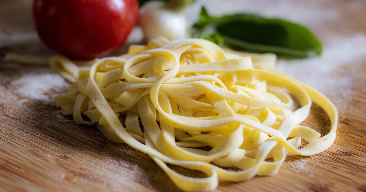 Nesta Receita vou ensinar como fazer Macarrão Fettuccine do jeito certo