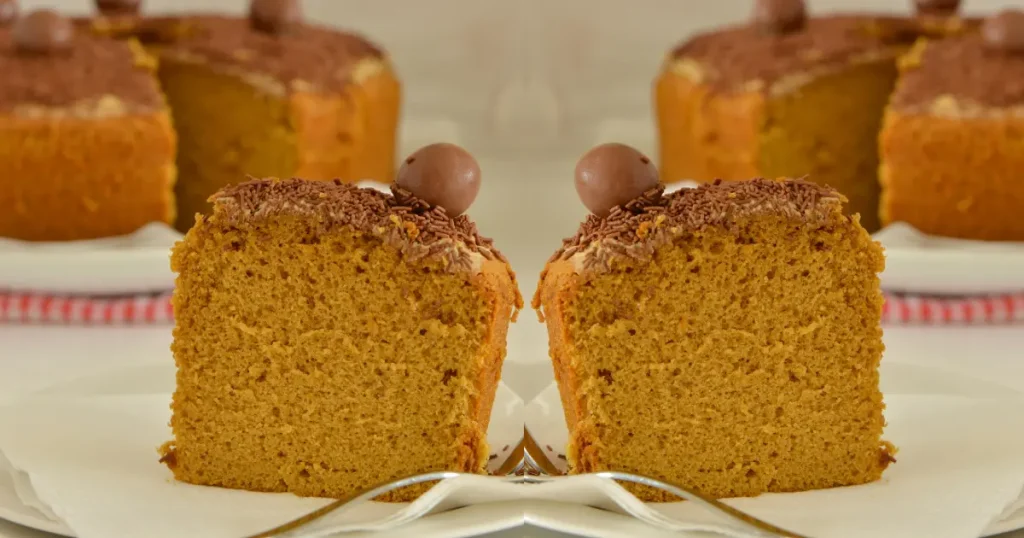 fatias de bolo integral de milho