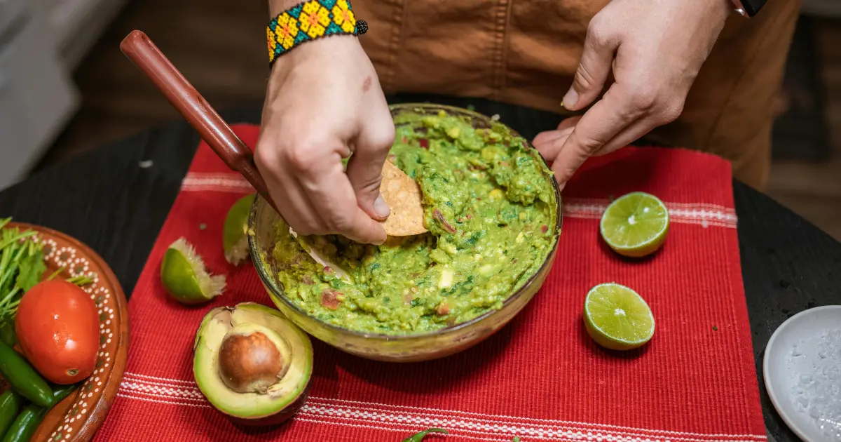 Molho de Abacate para Saladas: Delícia e nutrição