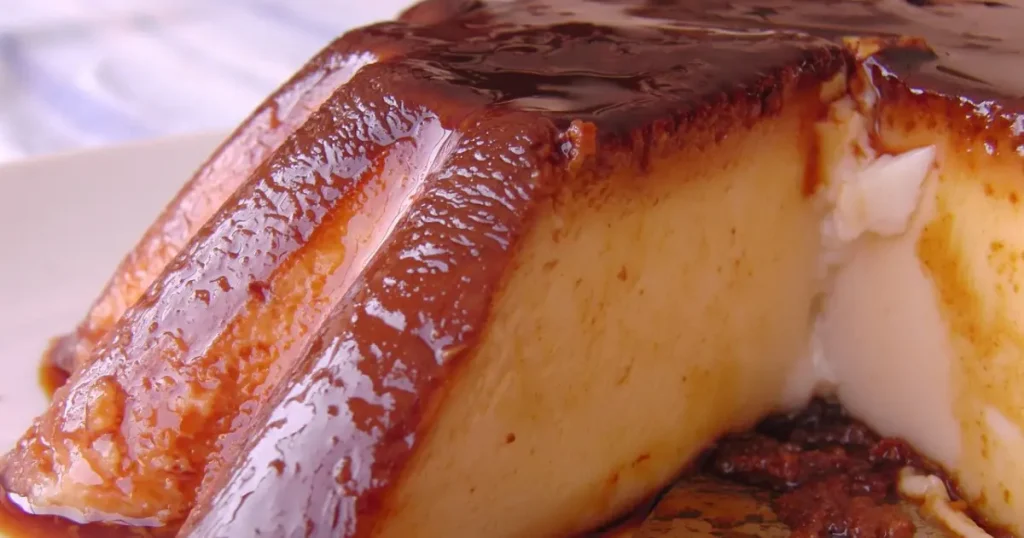 pudim caseiro de leite sabor baunilha com manteiga e chocolate