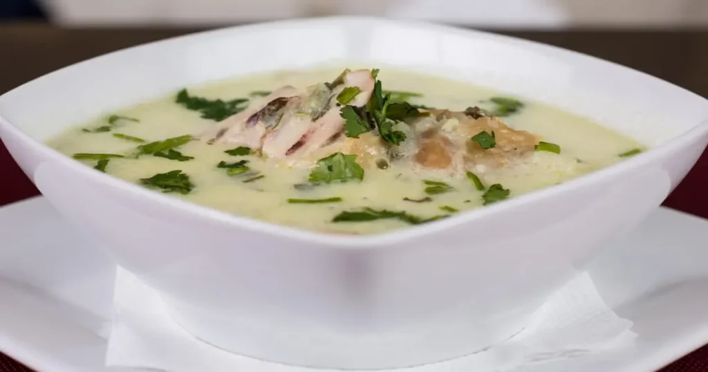 Sopa de Galinha com Batata ao Creme de Leite