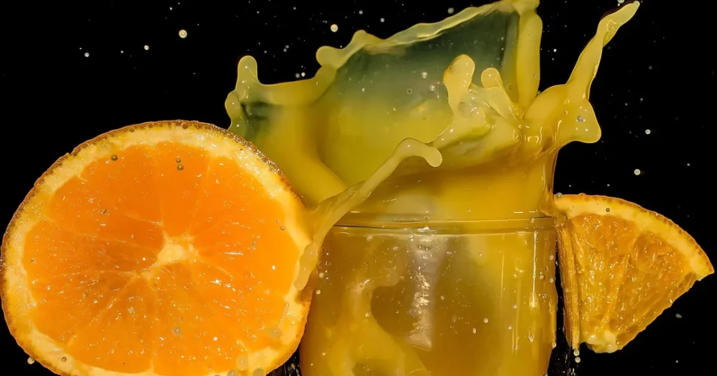 suco de laranja com abacaxi