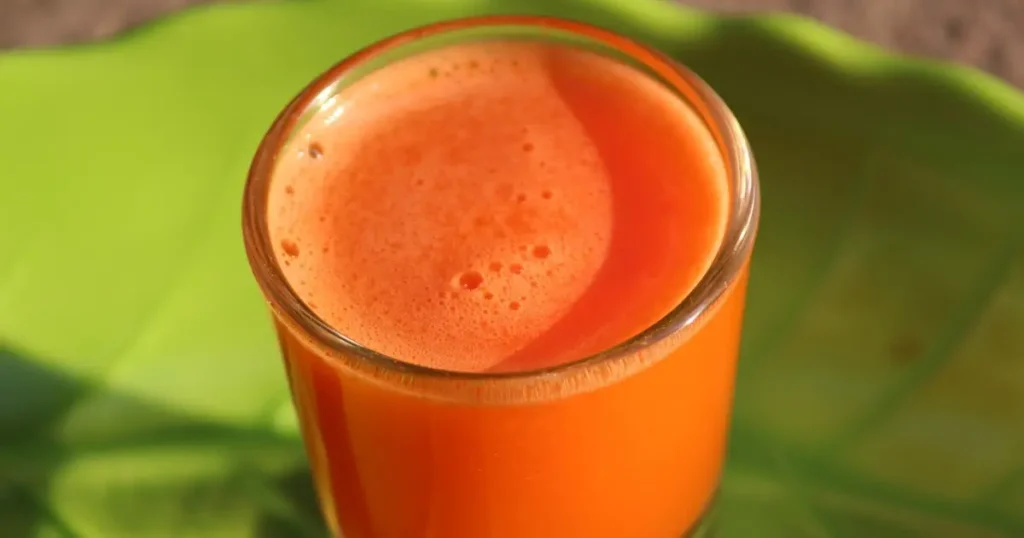Suco de Laranja com Cenoura: Rico em vitamina C, betacaroteno e fibras